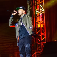 Artista Nicky Jam — Dark Image