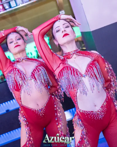 Lo que ve un fotógrafo de discoteca a las cuatro de la mañana